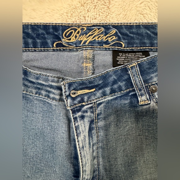 Buffalo David Bitton Light Blue Denim Jeans
(Listing #41) - Picture 6 of 10